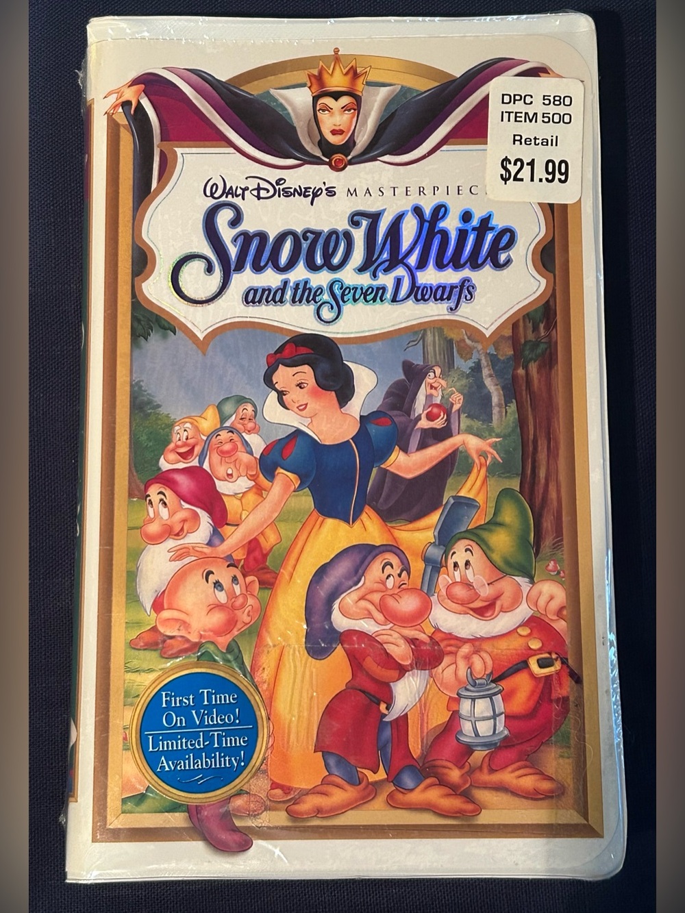 Walt Disney Snow White and the Seven Dwarfs VHS - Classic Illustration - Sealed